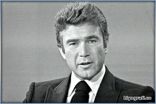 Uğur Dündar Kimdir, Boyu, Kaç Yaşında, Nereli - Biyografi.co 1