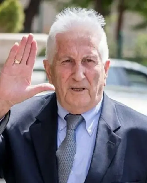 Otomatik taslak - Biyografi.co