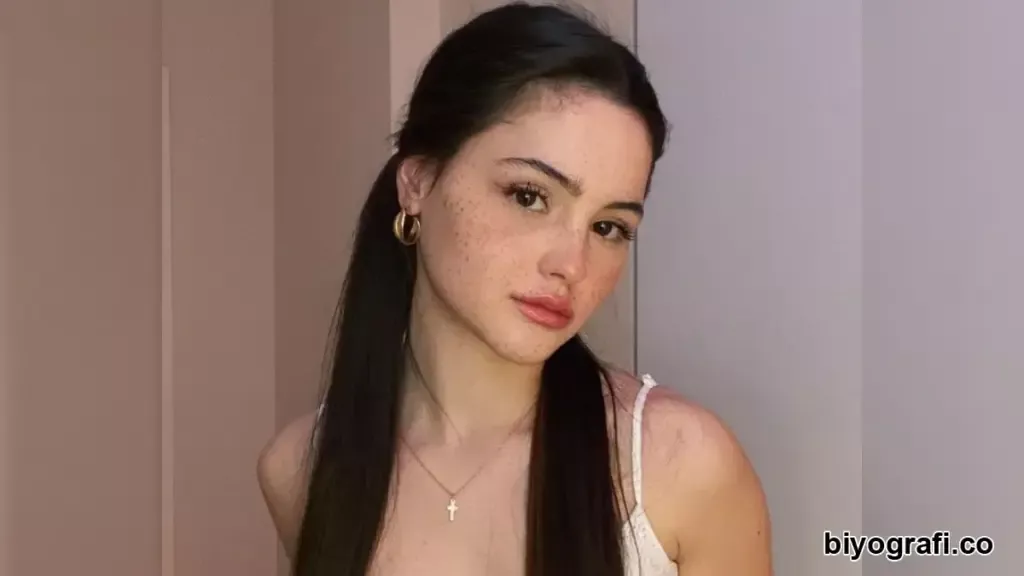 derya pınar ak kimdir