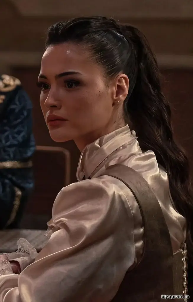 Derya Pınar Ak Kimdir, Boyu, Kaç Yaşında, Nereli - Biyografi.co 3