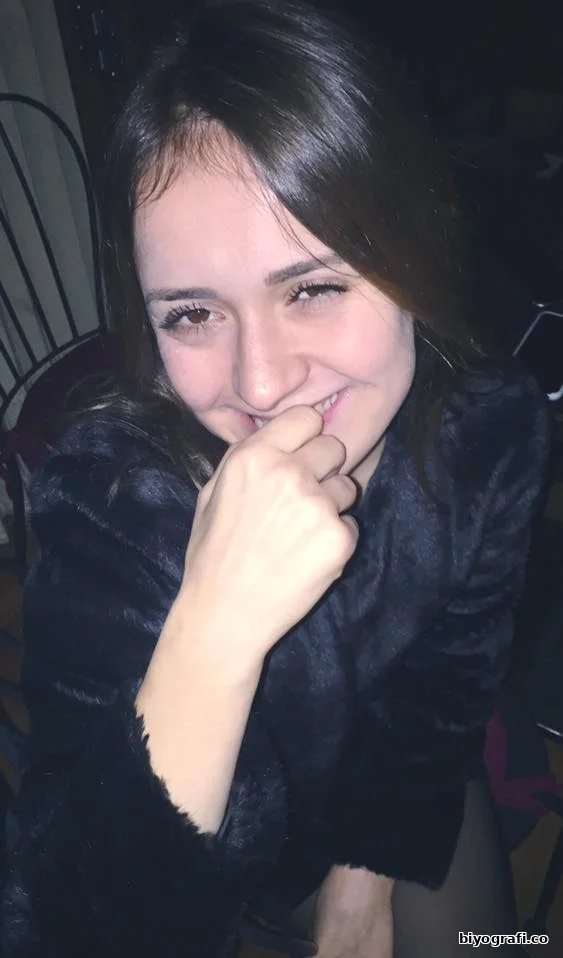 Sedef İnanç Kimdir, Boyu, Kaç Yaşında, Nereli - Biyografi.co 1