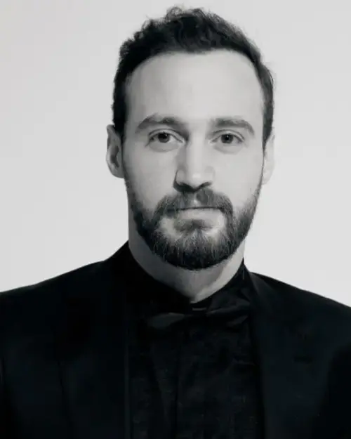 yiğit kalkavan kimdir