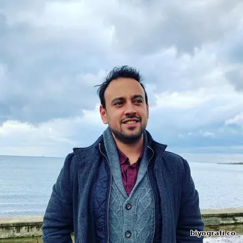 Enis Kirazoğlu Kimdir, Boyu, Kaç Yaşında, Nereli - Biyografi.co 1