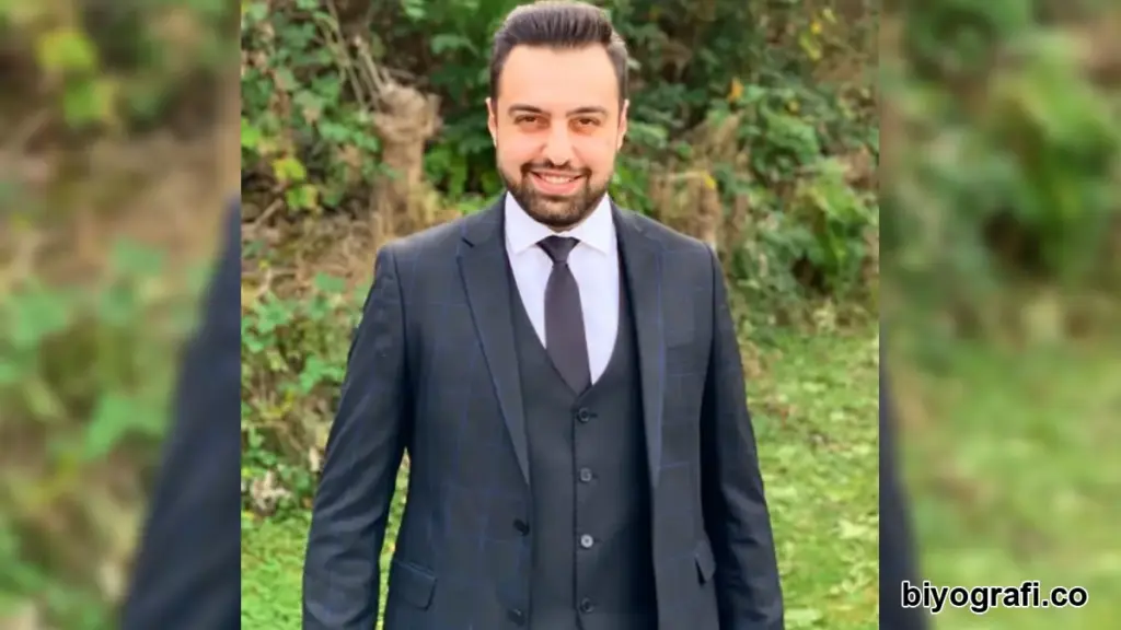 ümit tüney kimdir