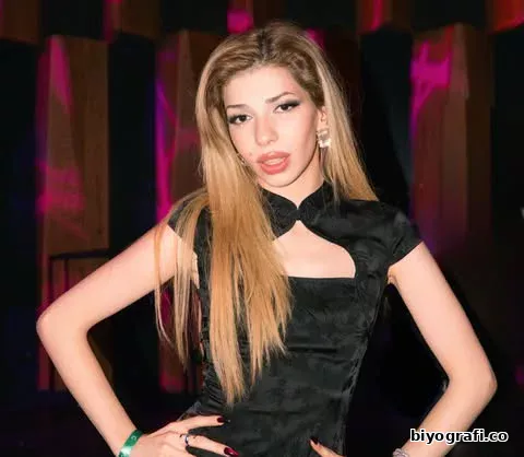 Besti Aydeniz Kimdir, Boyu, Kaç Yaşında, Nereli - Biyografi.co 1