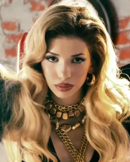 besti aydeniz kimdir