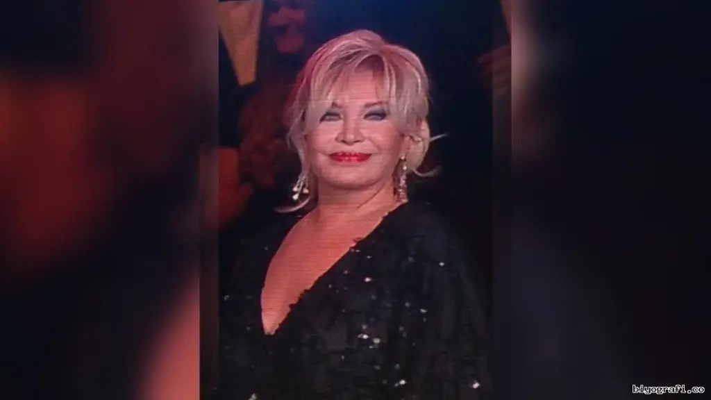 Emel Sayın