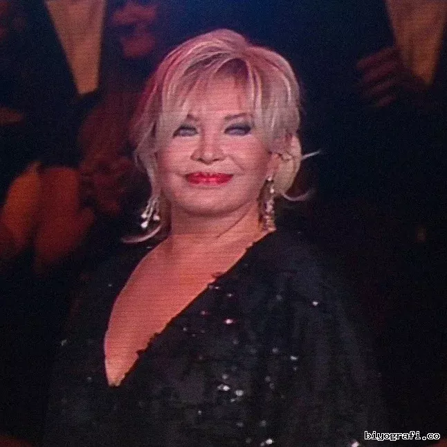 Emel Sayın