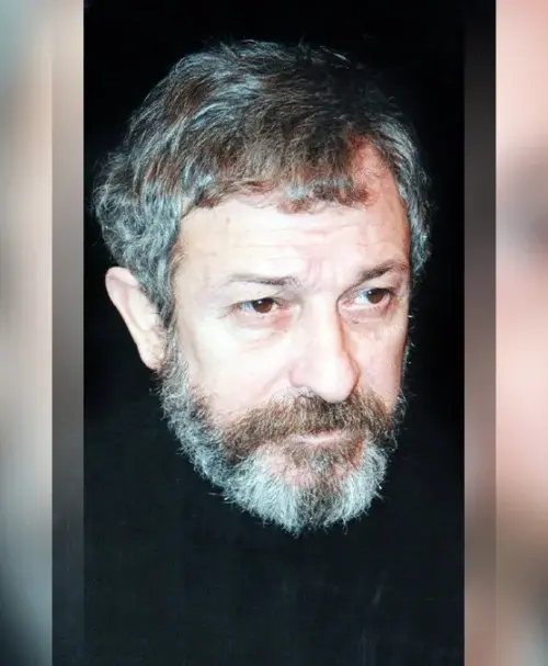 Savaş Dinçel